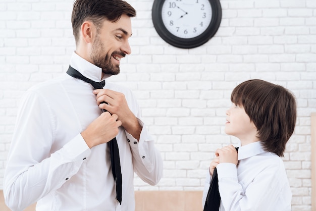 Jak elegancko ubrać się na wesele syna?