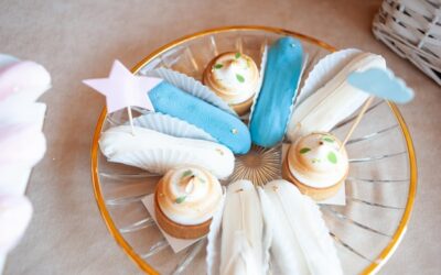 Jak gustownie ubrać się na chrzciny dziecka?