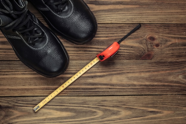 Jak prawidłowo zmierzyć rozmiar buta?