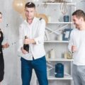 Jak ubrać się na imprezę firmową i zrobić dobre wrażenie?