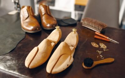 Jak przywrócić blask butom z zamszu?