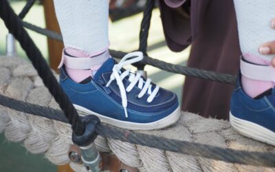 Jak prawidłowo wiązać krótkie converse, by wyglądały modnie?